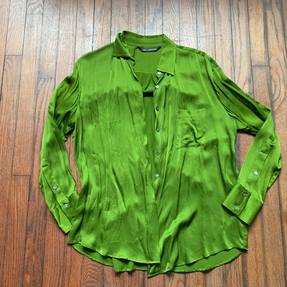 ZARA - NEVER WORN Satin Shirt | Green | Size XS